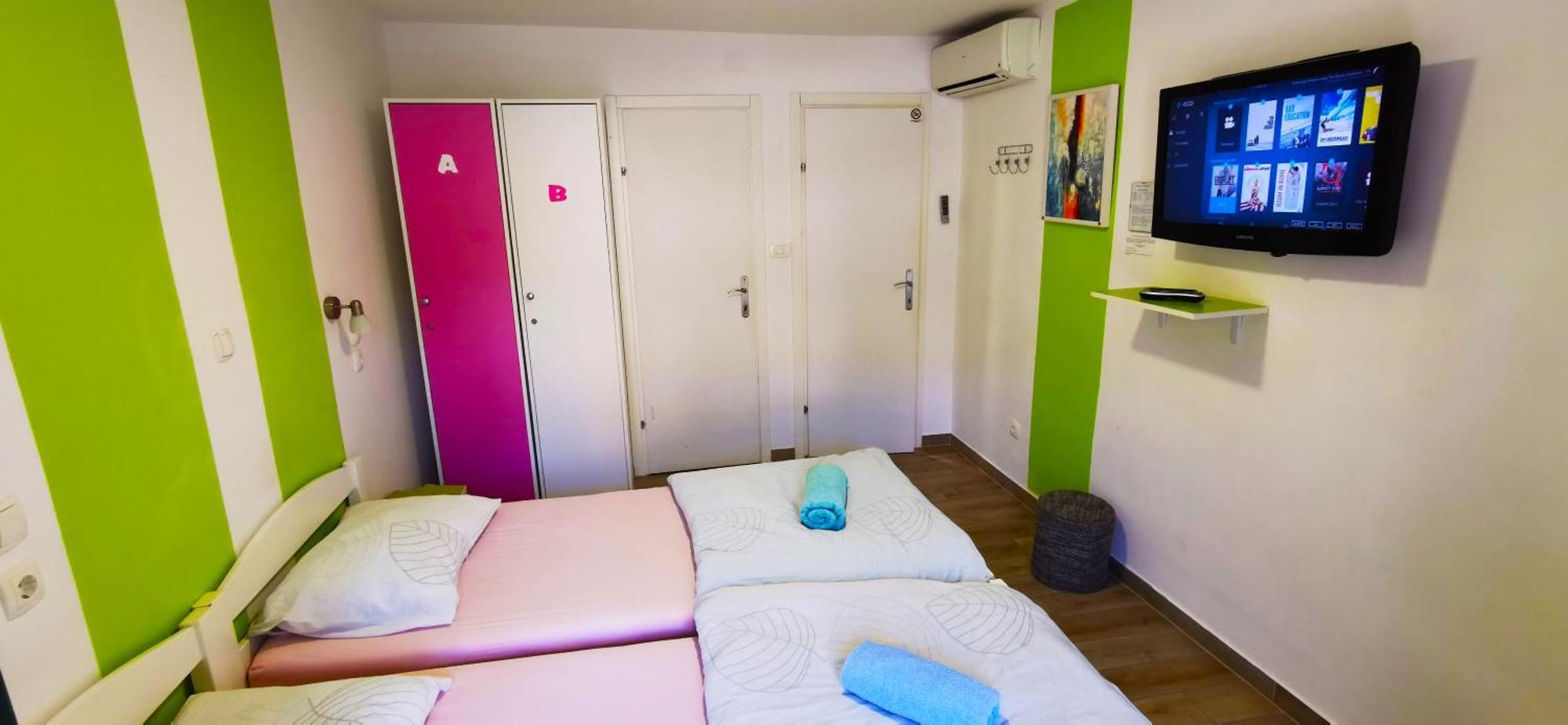 Croparadise Hostel Spalato Esterno foto