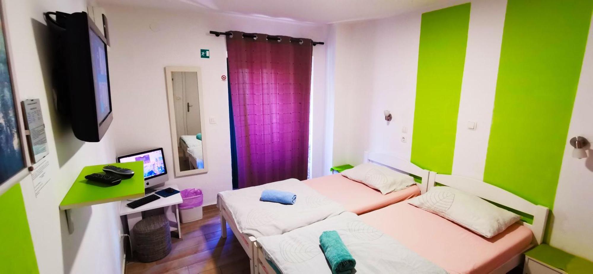 Croparadise Hostel Spalato Esterno foto